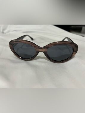 INVU Women’s Oval Sunglasses - Smoke Brown Frame, Dark Lenses